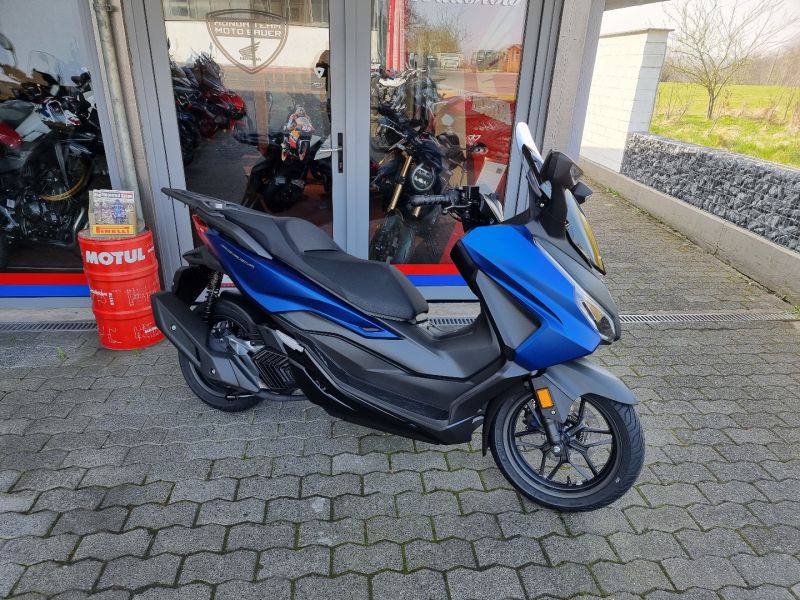 Honda Forza 125 