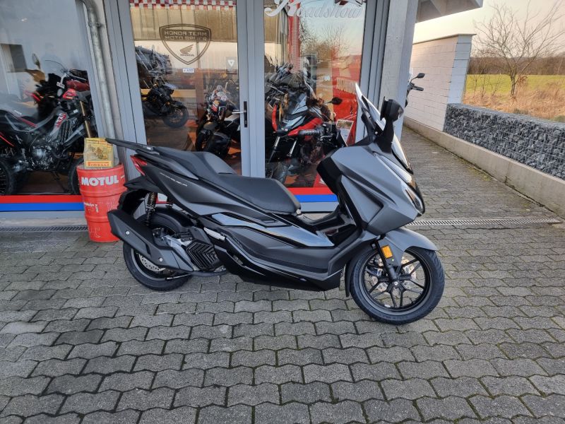 Honda Forza 125 inkl. Smart Topcase 