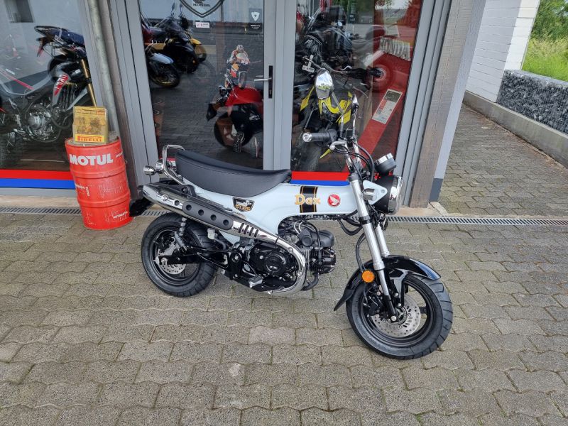 Honda Dax 125 / ST125 Honda Dax 125 / ST125